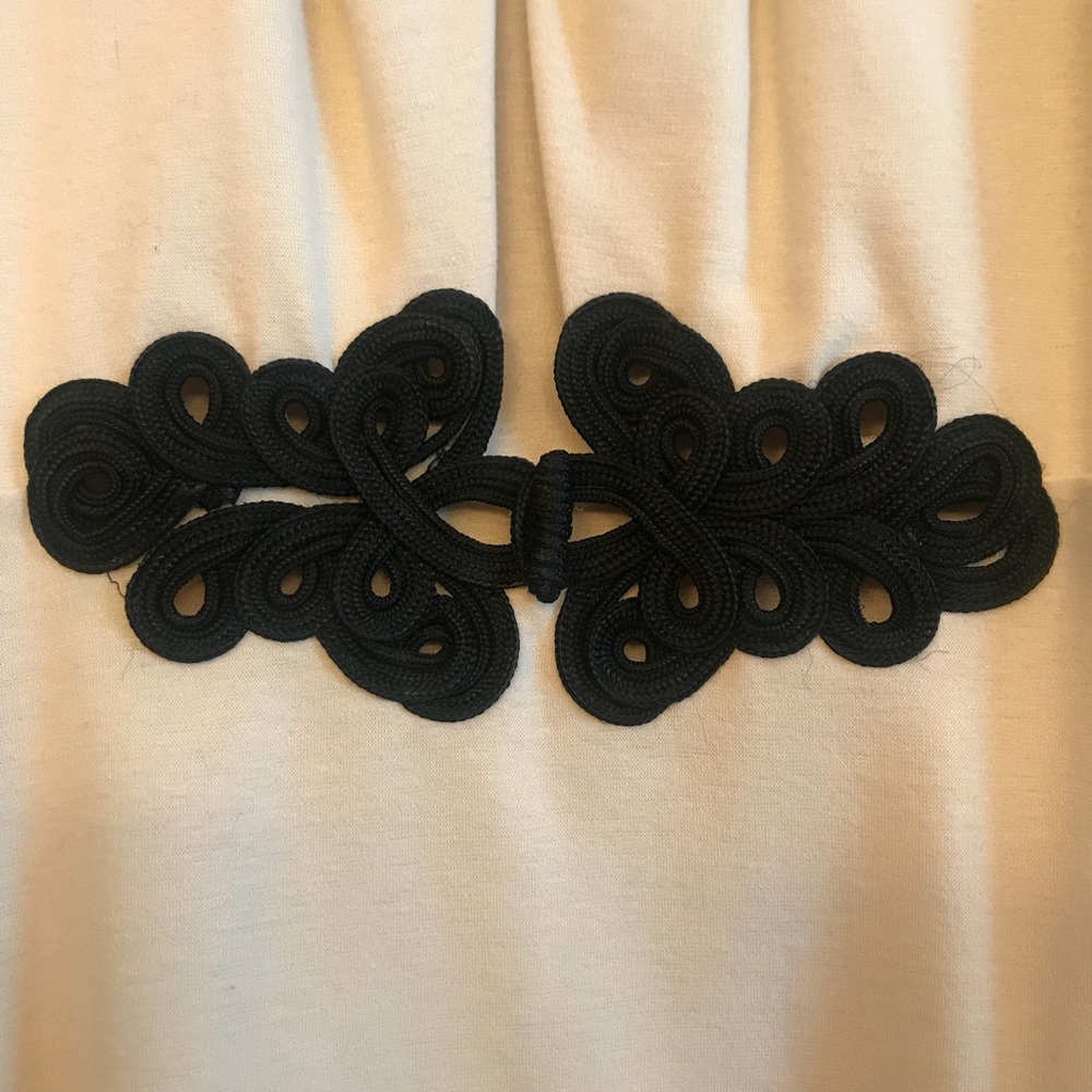 Dress - Picture 3 of 7
